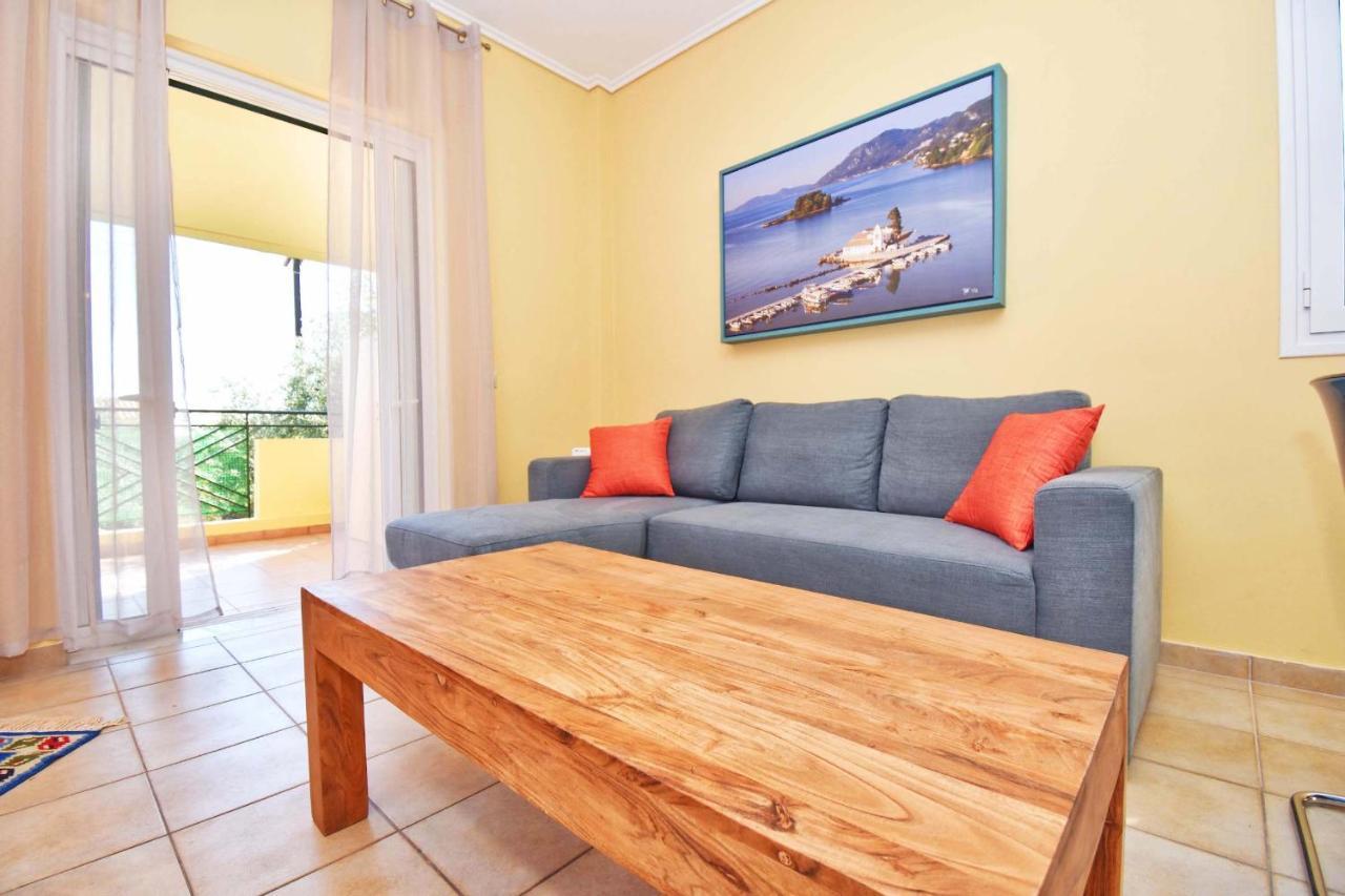 Apartamento Pebbles And Sea At Barbati With Shared Pool Exterior foto