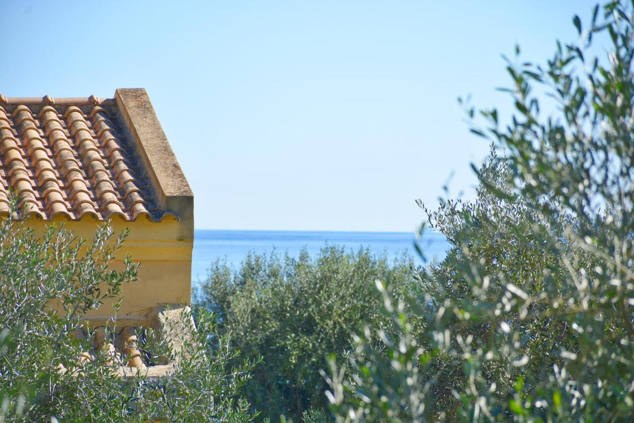 Apartamento Pebbles And Sea At Barbati With Shared Pool Exterior foto