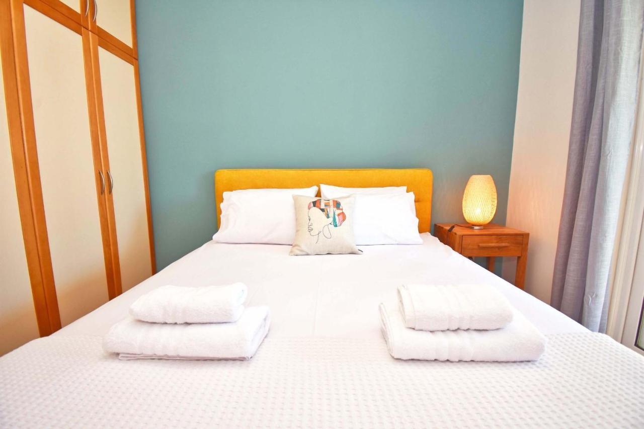 Apartamento Pebbles And Sea At Barbati With Shared Pool Exterior foto